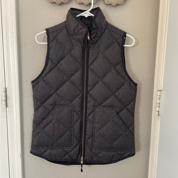 J. Crew puffer vest - Picture 1 of 2